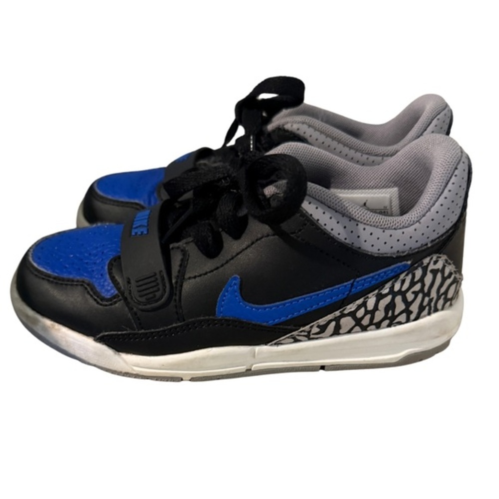 Nike Jordan Kids Black and Blue Sneakers with Cushioned Midsole